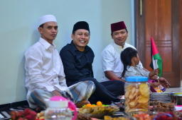 Menghadiri Haul Leluhur Desa Kejawan Lor, Abdul Ghoni Ingatkan Perkuat Persatuan