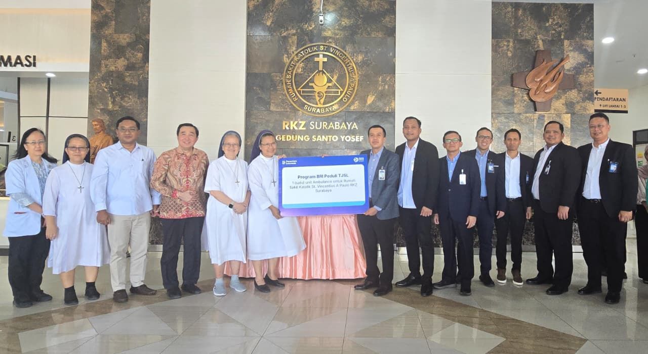 BRI Region 12 Salurkan Bantuan Ambulans untuk Tingkatkan Layanan RKZ Surabaya